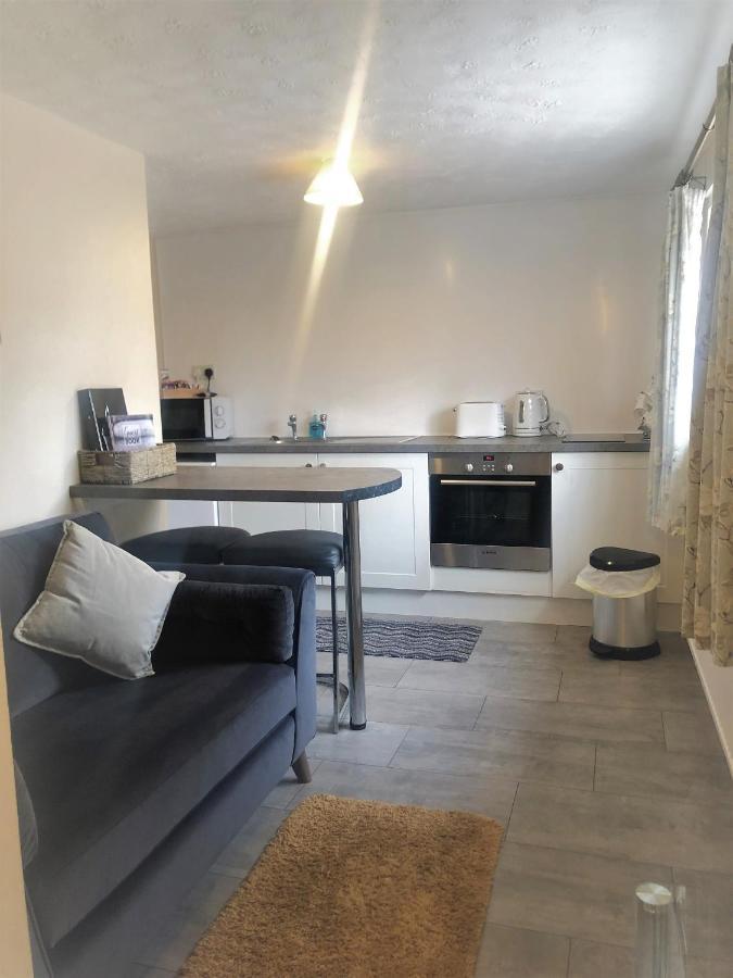 Little Park Holiday Homes Self Catering Cottages 1 & 2 Bedrooms Available Close To Tutbury Castle Buitenkant foto