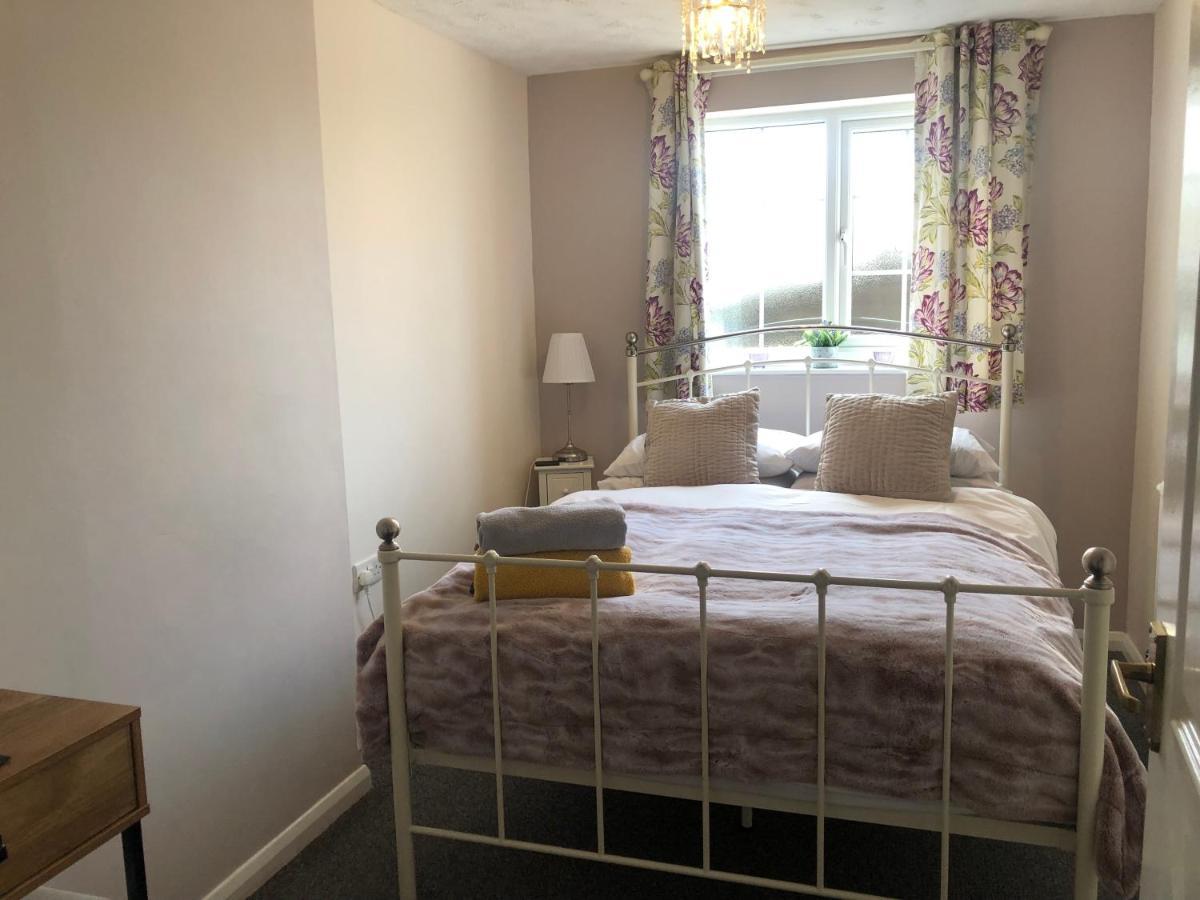 Little Park Holiday Homes Self Catering Cottages 1 & 2 Bedrooms Available Close To Tutbury Castle Buitenkant foto