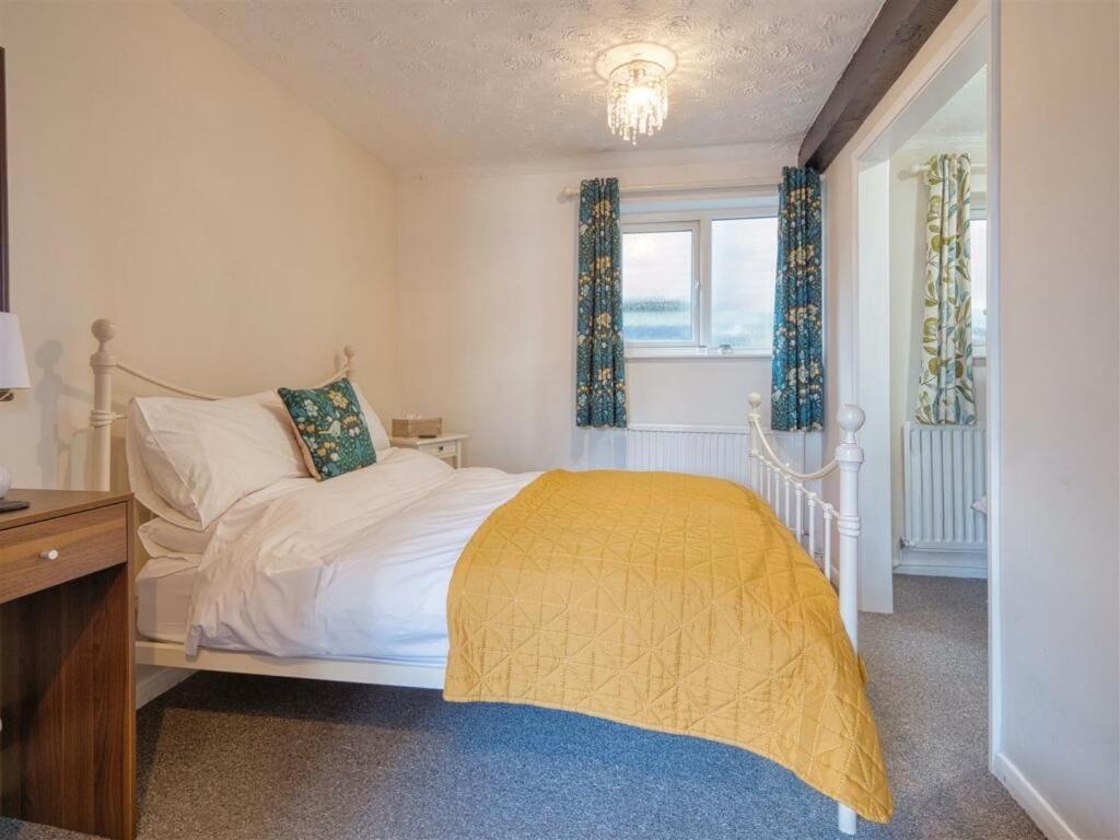 Little Park Holiday Homes Self Catering Cottages 1 & 2 Bedrooms Available Close To Tutbury Castle Buitenkant foto